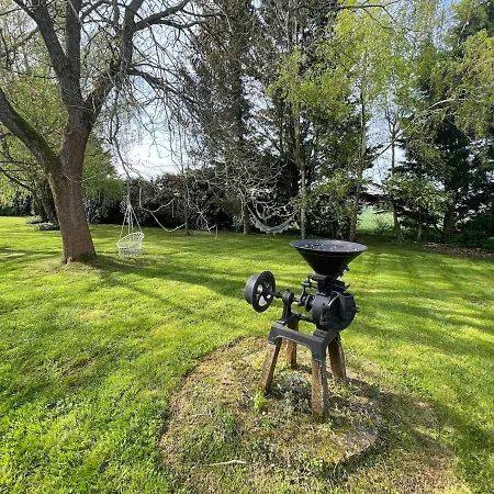 Exceptional In A Quiet Area 펜션 Les Essarts-les-Sezanne